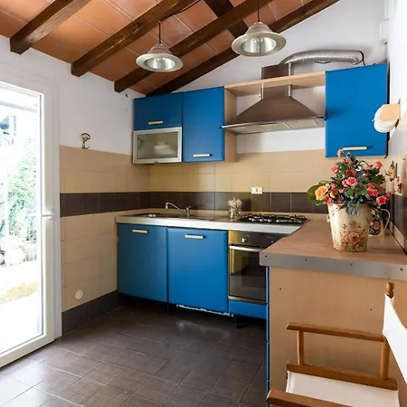 Fantastica Casa Sul Mare Con Giardino Privato Semesterbostad *